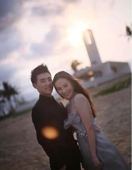 张楠苦追丈夫滕海滨8年才成功，婚后生活幸福吗？