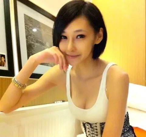 李荣浩天天向上首秀 前女友陆瑶爆乳照遭疯传