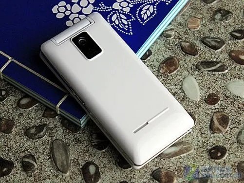 2.8吋屏+光学触摸旋转导航 康佳K17评测