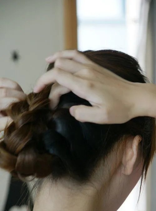 五股辫要怎么编 五股辫子的编法图解