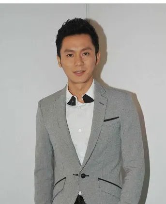 李晨家庭背景是怎样的？