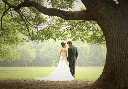 八月婚纱照怎么拍摄才好看 八月拍婚纱照要如何防晒