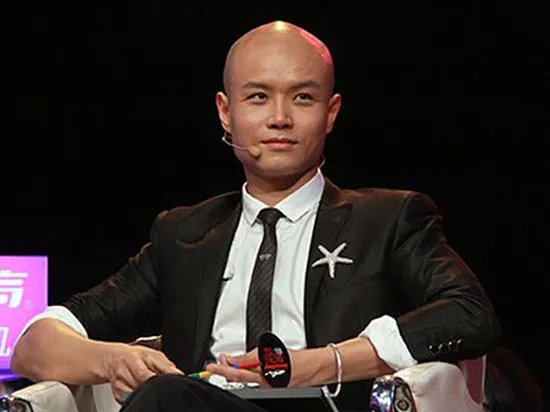 乐嘉晒肌肉 惨遭网友评论：太恶心