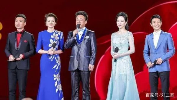 获得金鹰主持人奖，除了董卿和何炅还有谁？