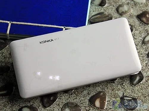 2.8吋屏+光学触摸旋转导航 康佳K17评测