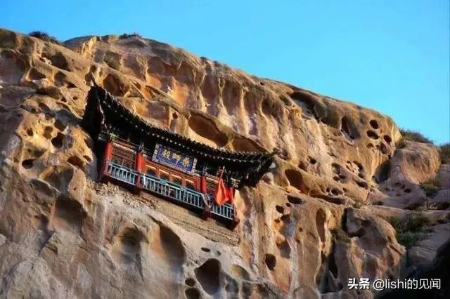 你觉得现在的综艺节目最大的看点在哪里?