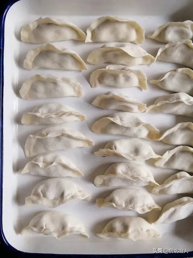 冬至是一个节日吗?为何总要吃饺子?