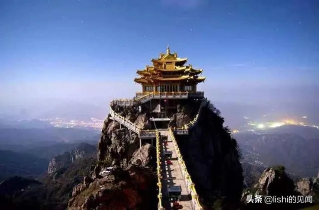 你觉得现在的综艺节目最大的看点在哪里?