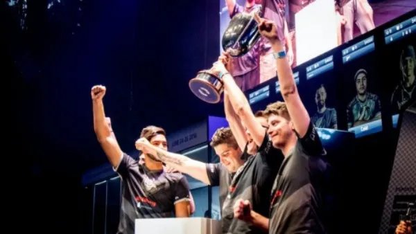 爆头哥专访：再次面对SK和Fntic我们依然会赢