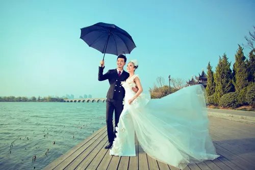八月婚纱照怎么拍摄才好看 八月拍婚纱照要如何防晒
