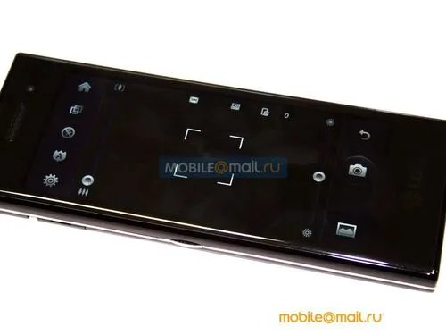 4英寸超宽多点触控屏 LG BL40抢先评测