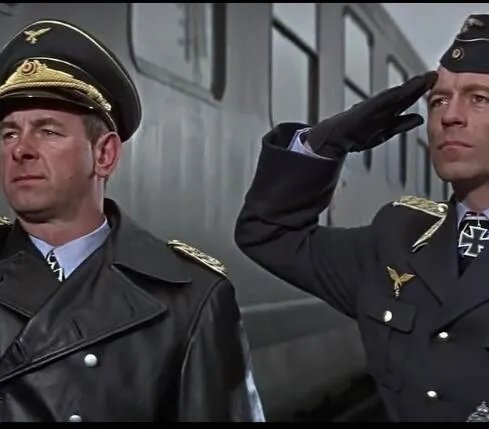 二战空战电影大全简介  十二部电影揭示“邪永不胜正”