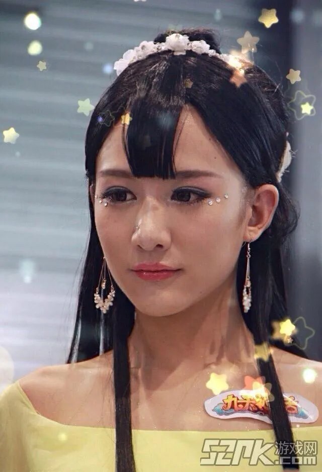 让我摸一摸你的美腿吧！神仙哥哥小灿绝美照片合辑