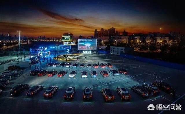 汽车电影院是干什么的?你怎么看?