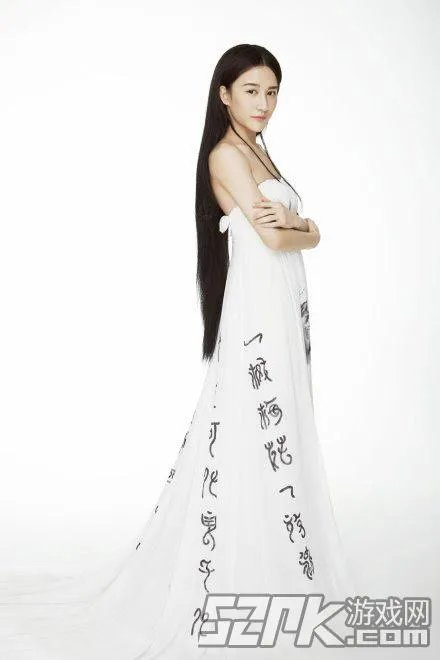 让我摸一摸你的美腿吧！神仙哥哥小灿绝美照片合辑