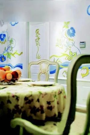 琼瑶心中儒雅乾隆 曝光邱心志大气豪宅