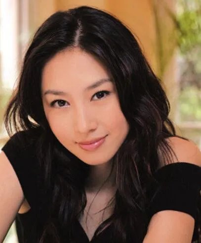 贾晓晨光衣照 揭秘jj床戏尺度有多大