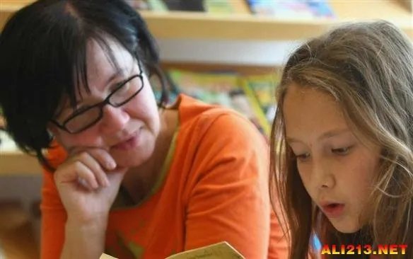 上大学就选它们！外媒评选2015年十大最热门工作榜