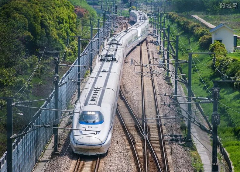 西成高铁正式开通 西成高铁票价多少钱