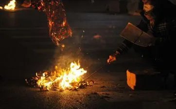 7月15烧纸有什么讲究 烧纸的日子有哪些