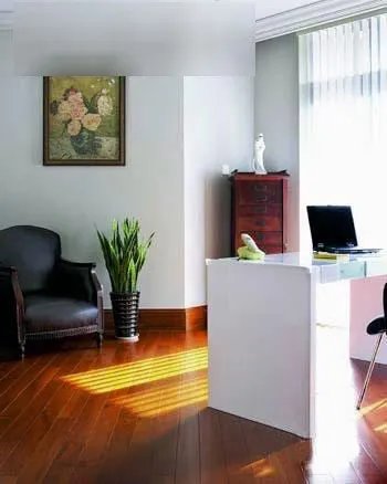 琼瑶心中儒雅乾隆 曝光邱心志大气豪宅