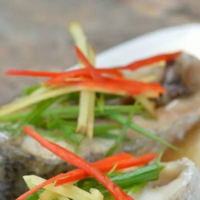 如何消除痘印和痘坑