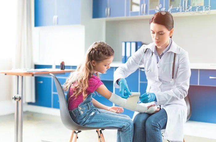 跪地打麻药 麻醉药对人体有害吗