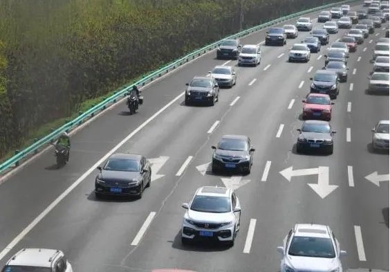 十一高速免费提前上高速怎么收费？