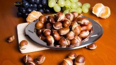 板栗采收和剥壳的方法是什么？采收后应该怎样保鲜贮藏？