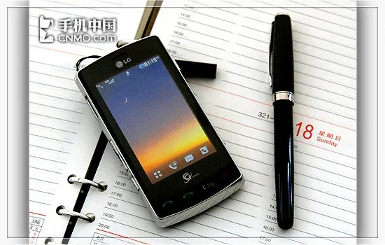 誓与伯爵争锋! LG双网双待KW838评测