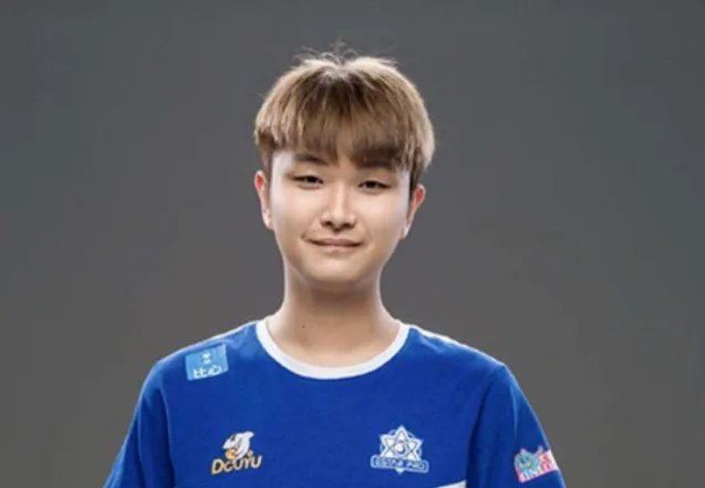 关于Cat没有续约一事,Cat是如何回应的?