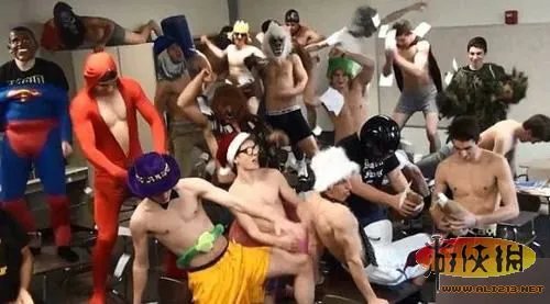 抖奶妹出位表演哈林摇爆红网络 新神曲屌丝舞