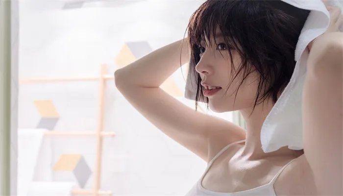 颧骨高适合什么刘海 颧骨高的人要不要刘海