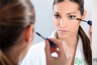 眼线怎么画好看图解?单眼皮怎么画眼线好看?