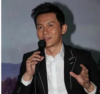 李晨家庭背景是怎样的？