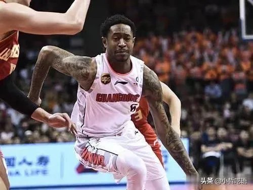 实力压制,马尚31分,易建联29分,广东客场击败四川,豪取八连胜,你怎么评价?