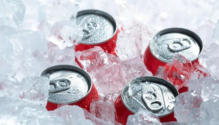 可乐最初诞生时是什么颜色的