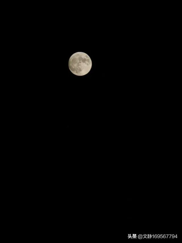 中秋夜，你们有家乡的月亮最美的图片吗？