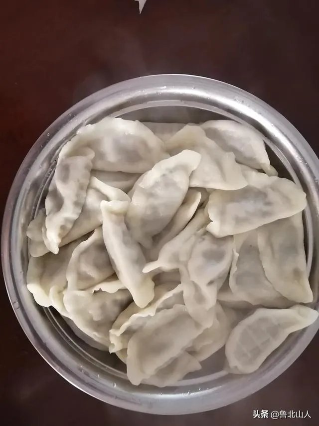 冬至是一个节日吗?为何总要吃饺子?