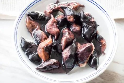 如何才能快速剥菱角？