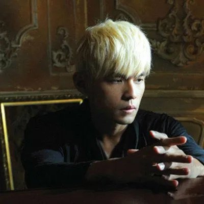 周杰伦十二新作销量如何 秀人鱼线大获好赞