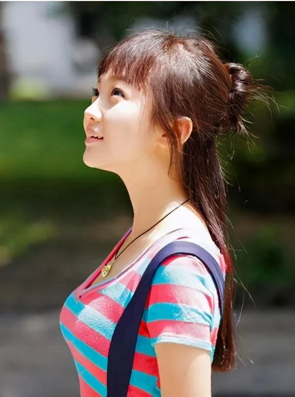 林妙可回应奥运会假唱：一个什么都不懂的孩子，为什么被“骂”了12年？