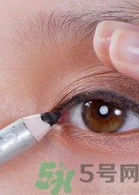 眼线怎么画好看图解?单眼皮怎么画眼线好看?