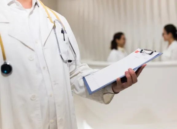 五粮液旗下公司销售员酒后身亡是怎么回事