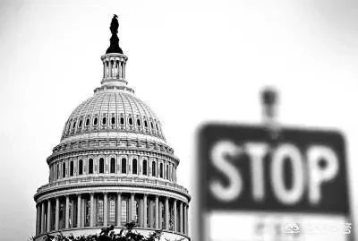 特朗普签署行政令，美国联邦政府12月24日关门，会对美国社会造成多大的影响？