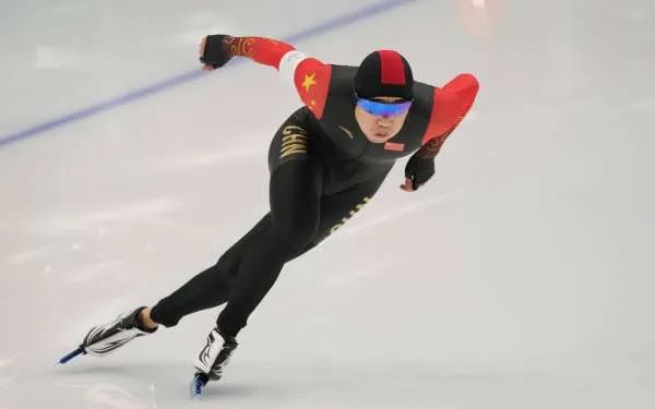 在速滑男子500米项目中,有哪些国家获奖了?