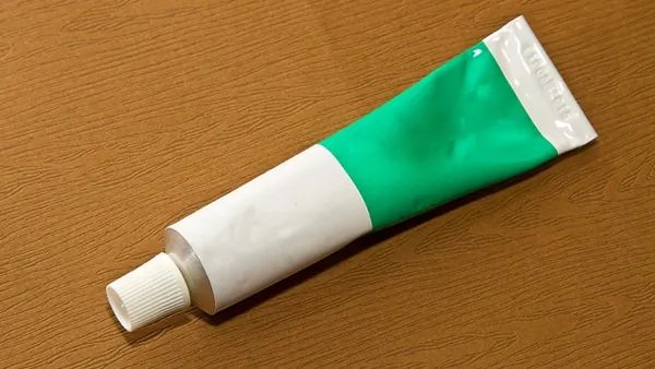 痔疮膏能治痘痘吗