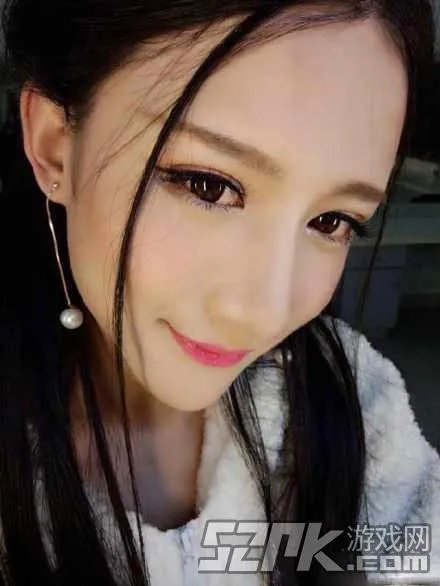 让我摸一摸你的美腿吧！神仙哥哥小灿绝美照片合辑