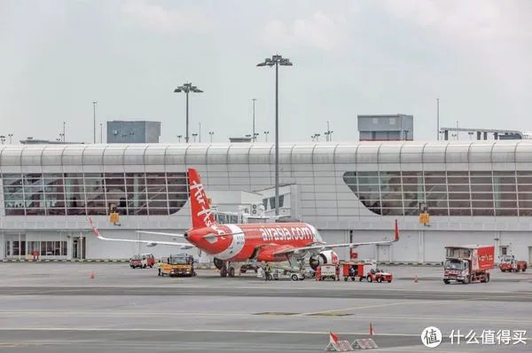 旅行其实很简单 篇二百九十八:亚航大促来袭!这篇教你怎么买,怎么飞!