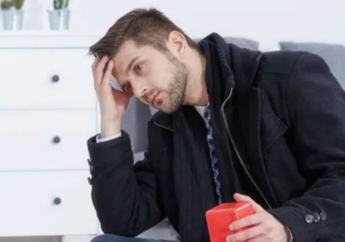 离婚后的男人心理分析 原来男人也有脆弱的时候